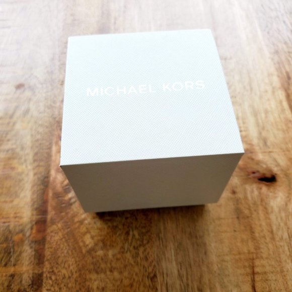 Michael Kors Women's Portia Three-Hand Rose Gold-T - Picture 10 of 10